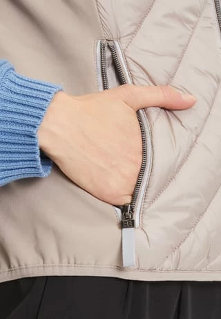 BETTY BARCLAY Steppweste Mit Stehkragen Beige – Bild 9